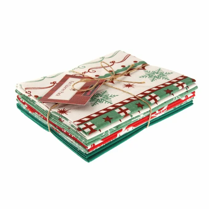 Hobbycraft Reindeer Print Cotton Fat Quarters 5 Pack 5 Hobbycraft Reindeer Print Cotton Fat Quarters 5 Pack - Image 3