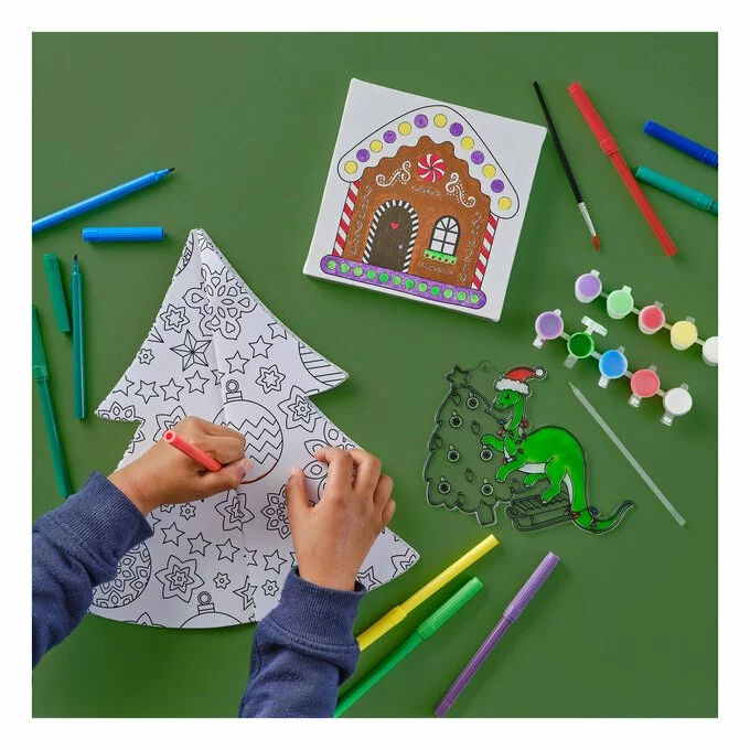 Hobbycraft Christmas Tree Colouring Book 5 Hobbycraft Christmas Tree Colouring Book - Image 3